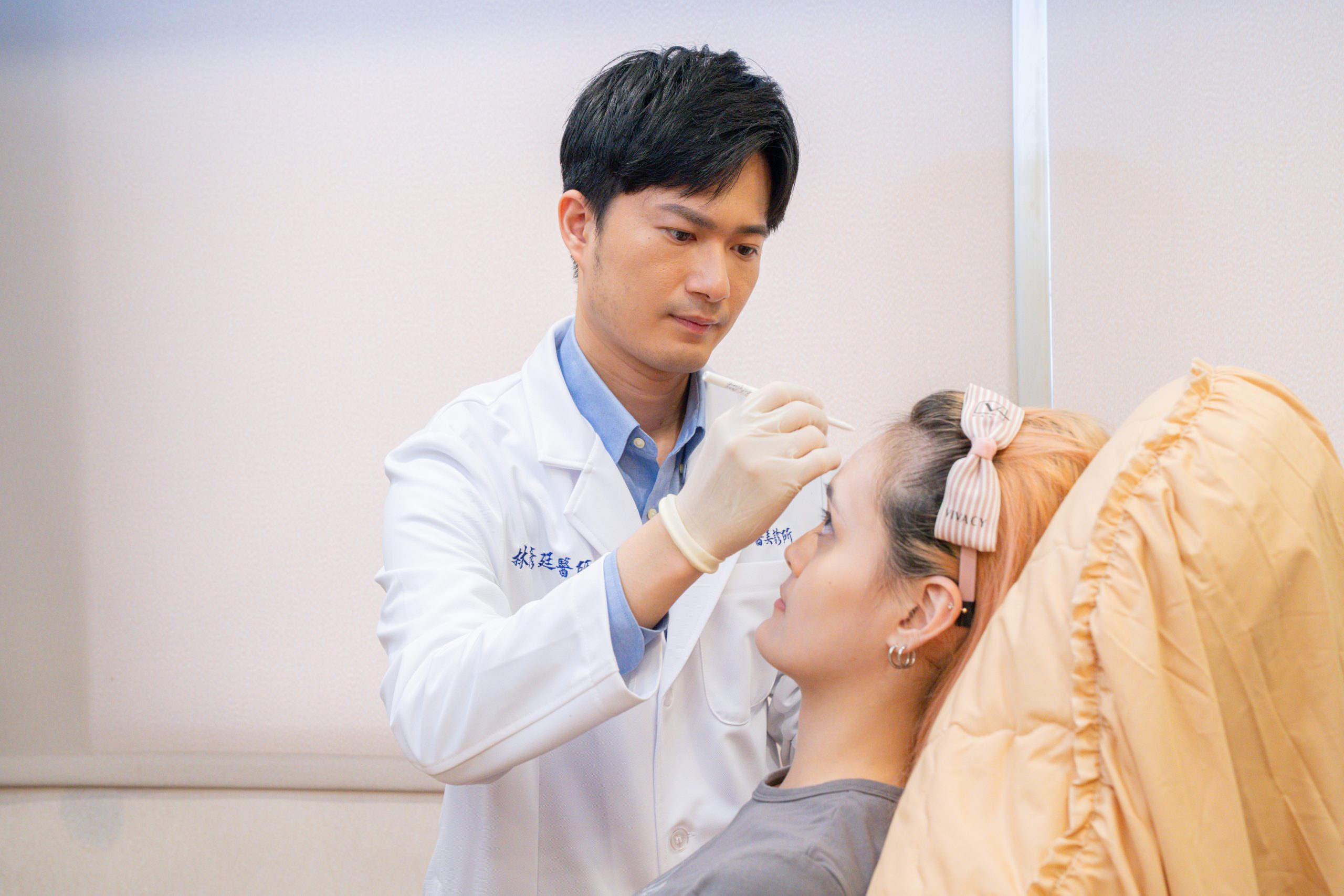 林彥廷醫師師做埋線拉提前仔細評估